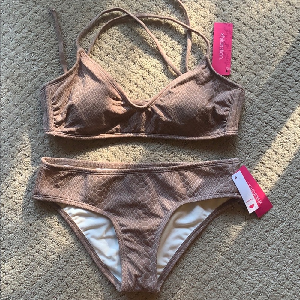 Women’s Textured Bikini Top & Bottom Xhilaration